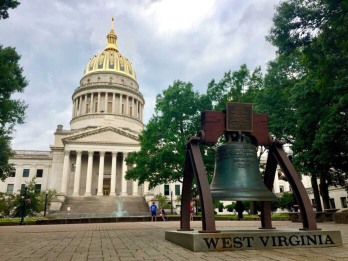 Charleston,,West,Virginia,,Usa,-,July,24,,2018:,Tourists,Visit