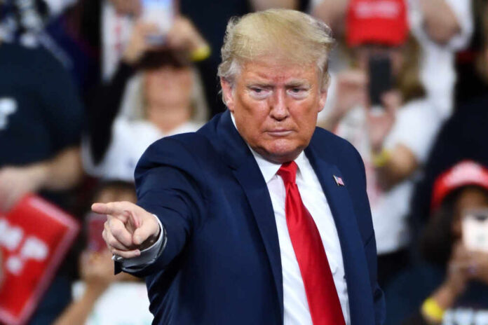 Hershey,,Pa,-,December,10,,2019:president,Donald,Trump,Gestures,The