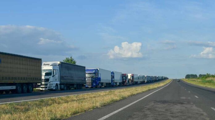Jagodzin,,Ukraine,-,June,26,,2022:,Many,Lorry,Trucks,Waiting