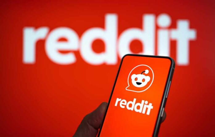 Los,Angeles,,California,-,26,February,2023:,Reddit,Social,Media