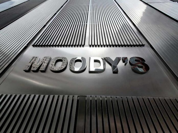 Moody's,Logo,On,Facade,Of,7,World,Trade,Center,Building