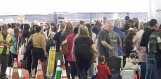 Long Airport Security Lines Persist as DHS Shutdown Enters