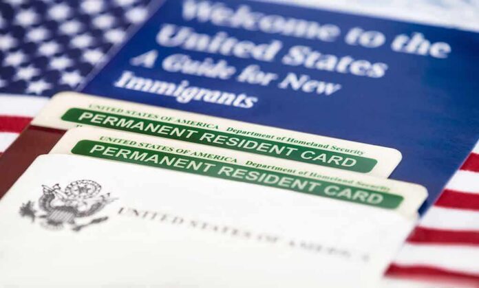 shutterstock_232231384 U.S. permanent resident cards and immigration guide